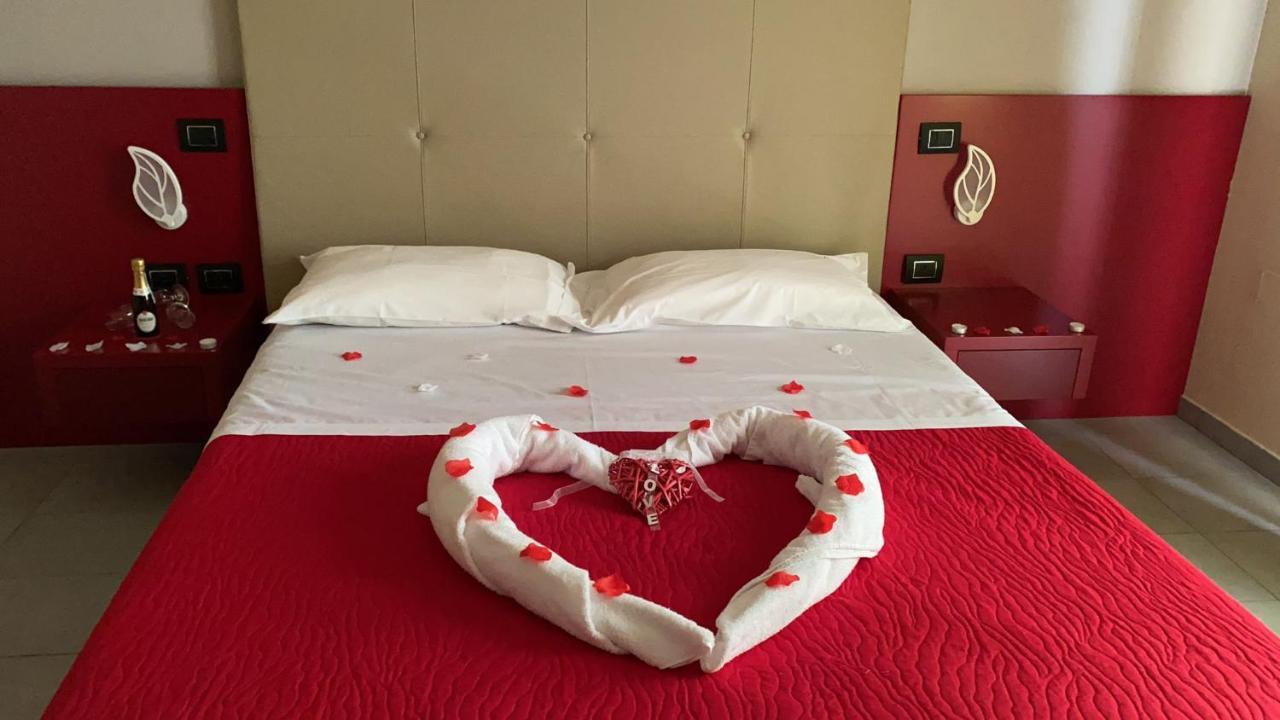 Victoria Hotel Pomigliano d'Arco Eksteriør bilde