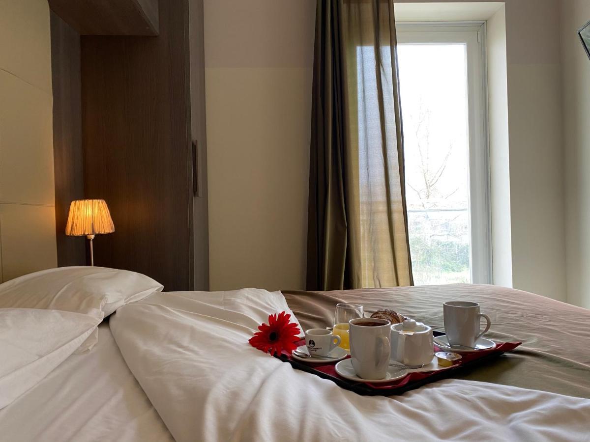Victoria Hotel Pomigliano d'Arco Eksteriør bilde