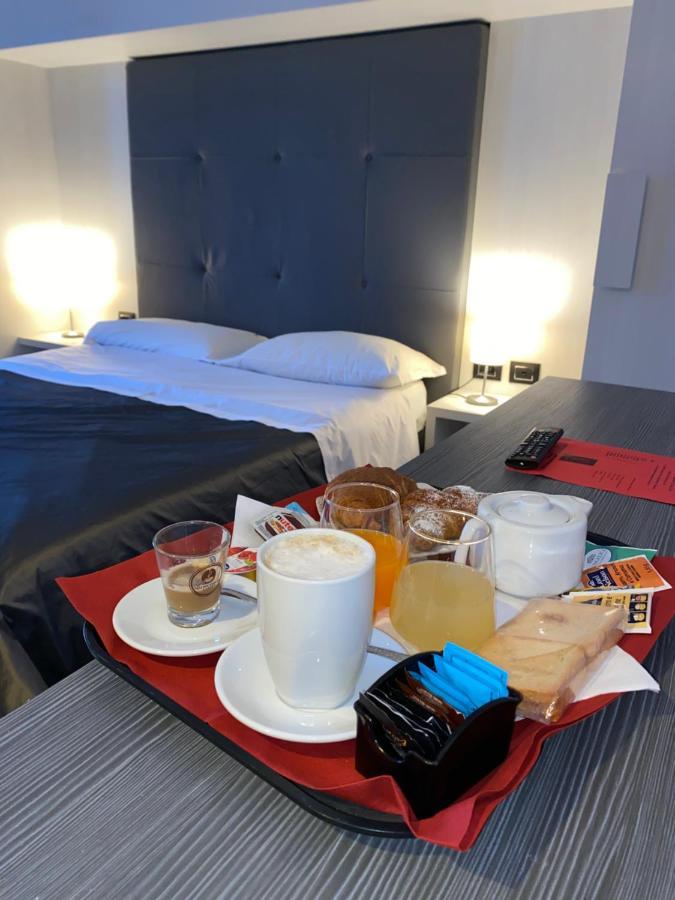 Victoria Hotel Pomigliano d'Arco Eksteriør bilde