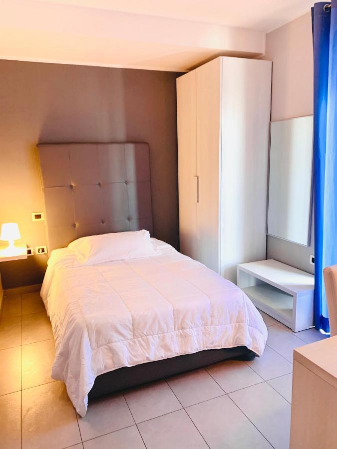 Victoria Hotel Pomigliano d'Arco Eksteriør bilde